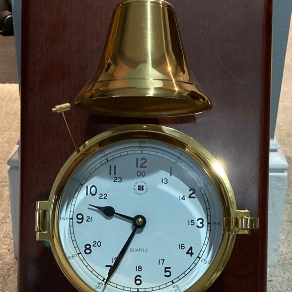 Bey-Berk Striking Bell Clock - Picture 3 of 5